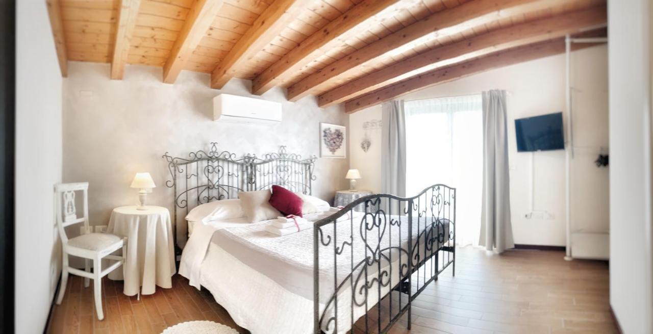 Casa Danema Appartement Sirmione Buitenkant foto